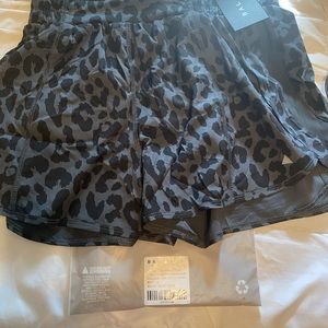 Balance athletica Breeze shorts